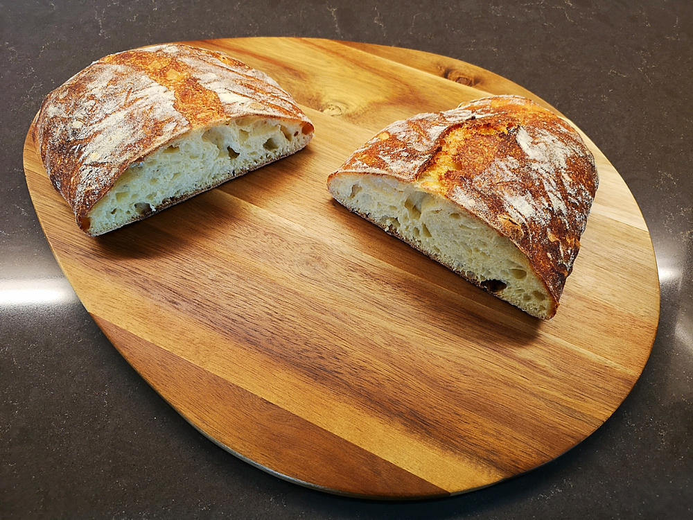 Brot aus Hartweizengriess mit Sauerteig